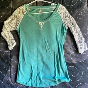 Blue lace quarter sleeve-vanity- size small